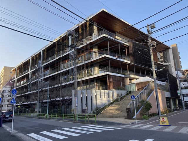 小学校　中央小学校（小学校）まで156m