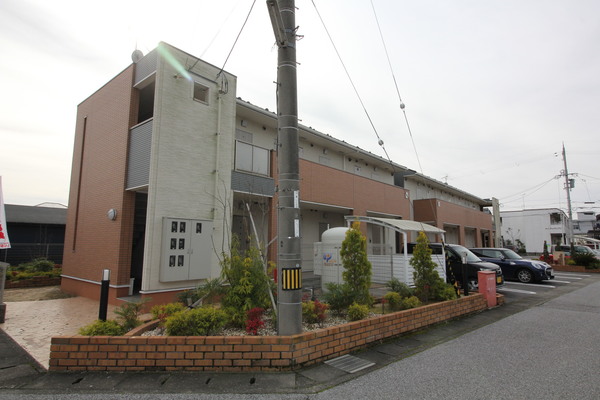 建物外観　おしゃれな外観