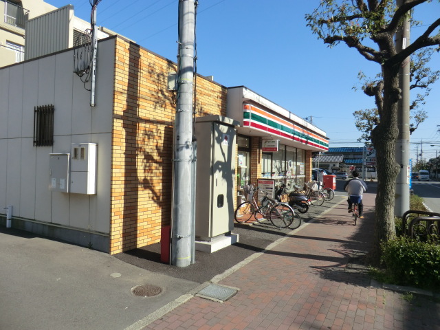 コンビニ　セブンイレブン　椎堂1丁目店（コンビニ）まで391m