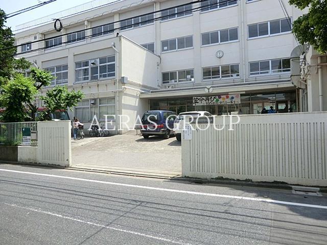 中学校　江戸川区立葛西第三中学校（中学校）まで614m