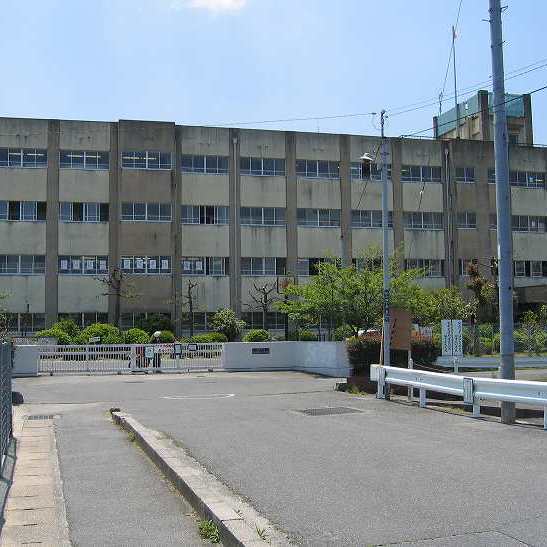小学校　大津市立 唐崎小学校（小学校）まで1083m