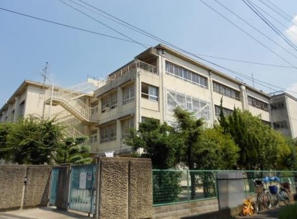 小学校　門真市立上野口小学校（小学校）まで554m