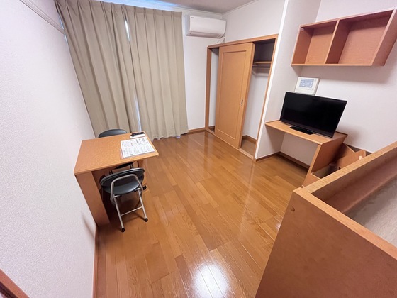 居室・リビング　※別部屋の写真です
