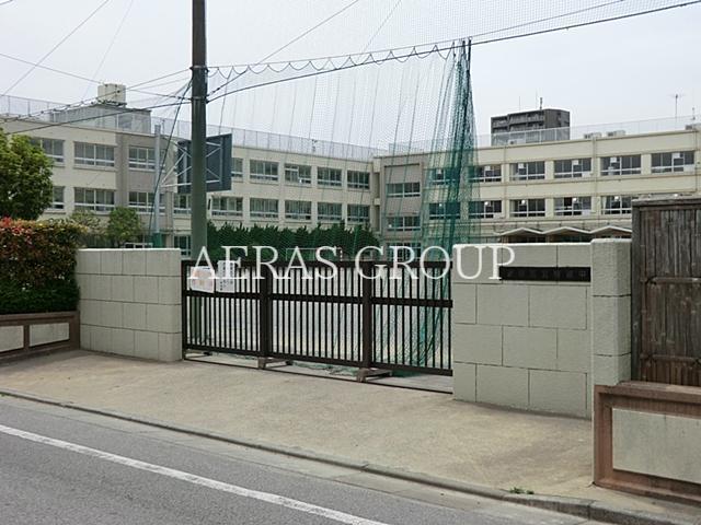中学校　葛飾区立桜道中学校（中学校）まで460m