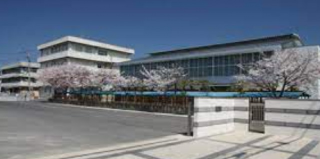 中学校　岡山市立竜操中学校（中学校）まで1751m