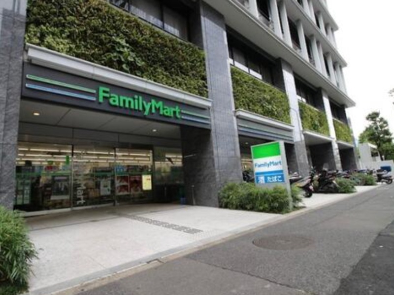 コンビニ　ファミリーマート南船場一丁目店（コンビニ）まで160m