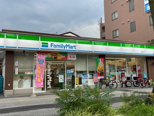 コンビニ　ファミリーマート 古渡町店（コンビニ）まで246m