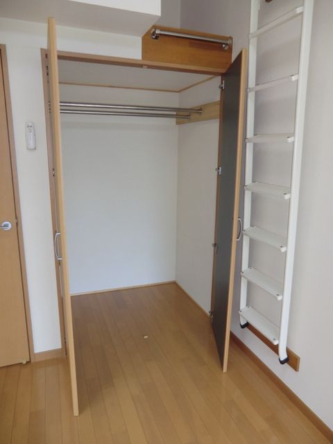 収納　クローゼット
