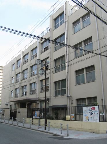 小学校　大阪市立敷津小学校（小学校）まで282m