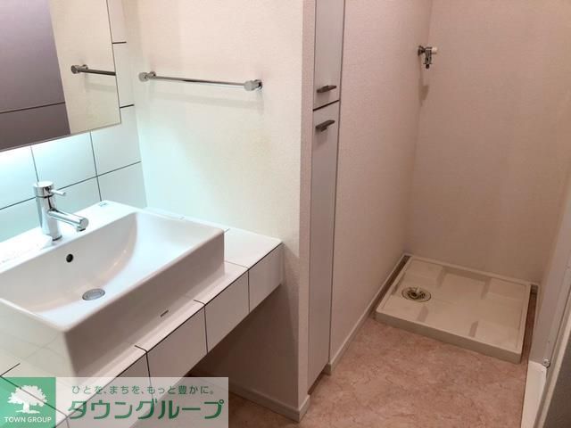 洗面設備　※写真は同タイプ住戸です。