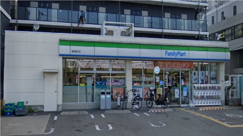 コンビニ　ファミリーマート 福島海老江店（コンビニ）まで425m