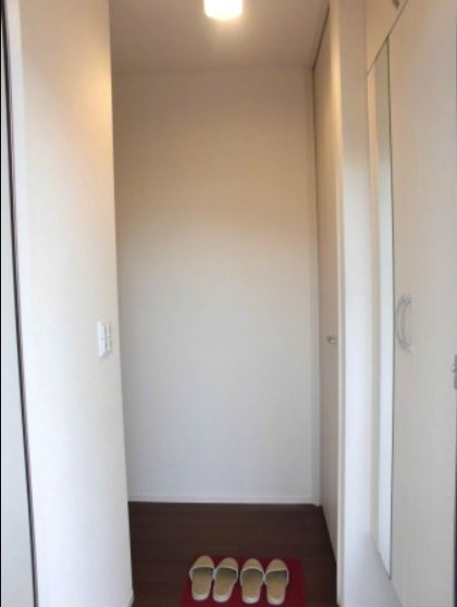 玄関　収納もある玄関です