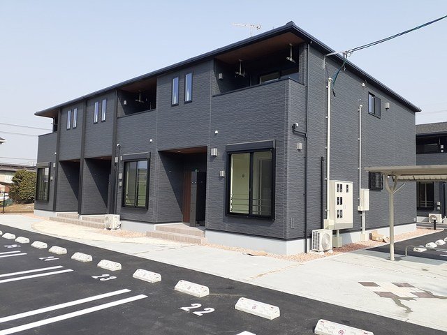 建物外観　落ち着いた雰囲気の外観です