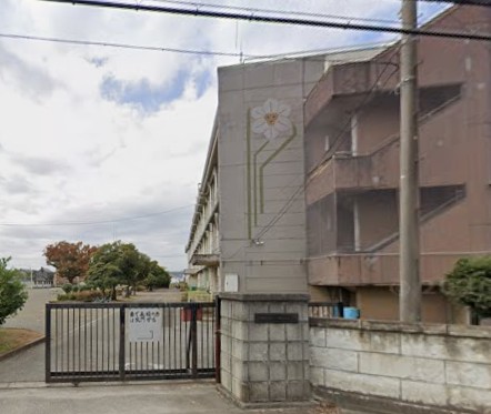 小学校　寒川町立旭小学校（小学校）まで949m