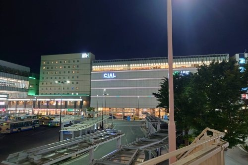 ショッピングセンター　CIAL(シァル)鶴見（ショッピングセンター）まで597m