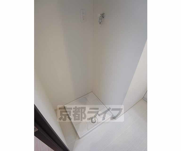 その他設備　室内に洗濯機おけます。