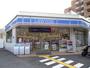コンビニ　ローソン神戸御影郡家一丁目店（コンビニ）まで295m