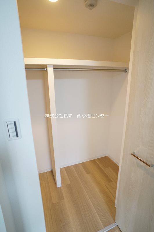 収納　●寝室のウォークインクローゼット