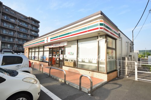 コンビニ　セブンイレブン横浜戸塚矢部店（コンビニ）まで564m