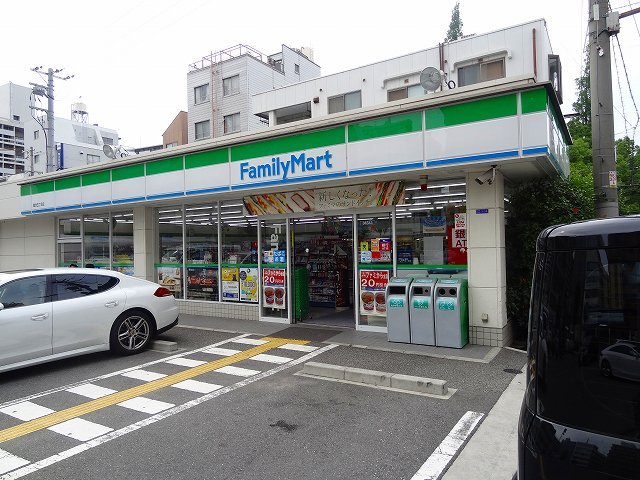 コンビニ　ファミリーマート鷺洲五丁目店（コンビニ）まで556m