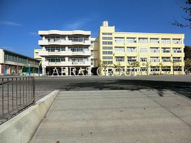 小学校　横浜市立駒林小学校（小学校）まで261m