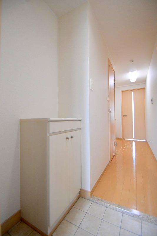 玄関　明るいお部屋