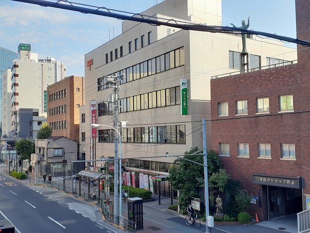 郵便局　荒川郵便局（郵便局）まで466m