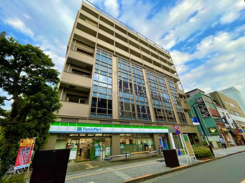 コンビニ　ファミリーマート 三鷹中央通り南店（コンビニ）まで558m