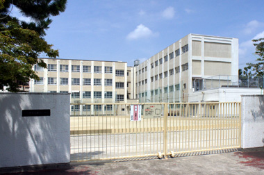 小学校　田代小学校（小学校）まで284m