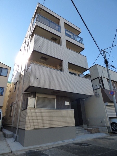 建物外観　２０１９年１月完成