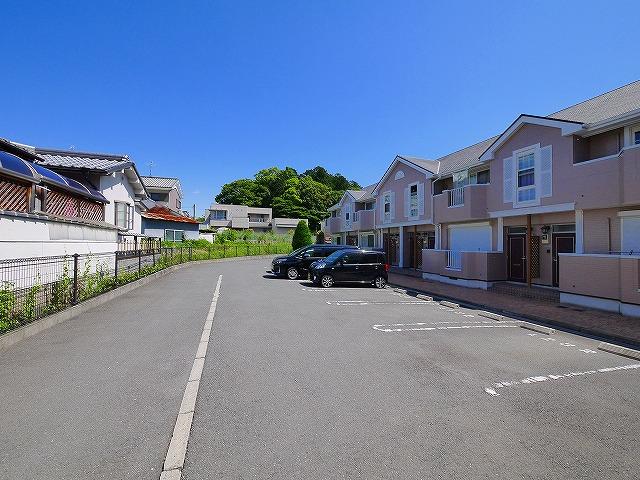 駐車場　カースペースがあります