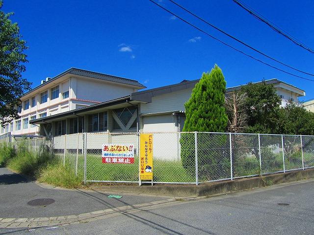 高校・高専　奈良県立情報商業高等学校（高校・高専）まで287m