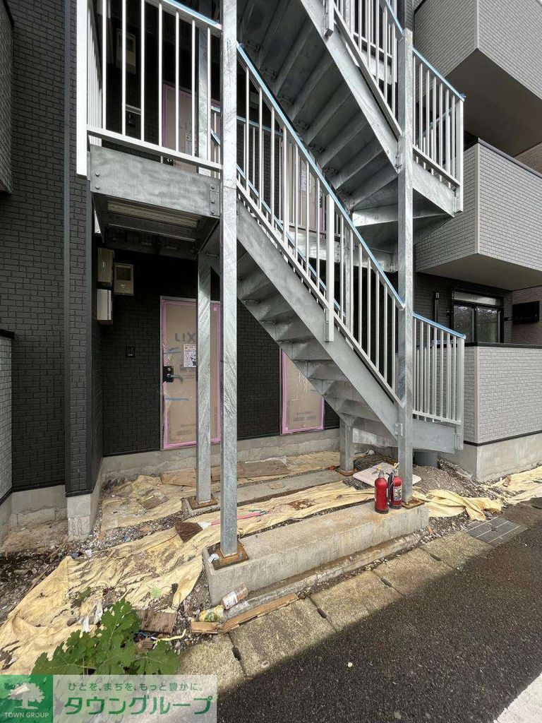 エントランス　駐車場