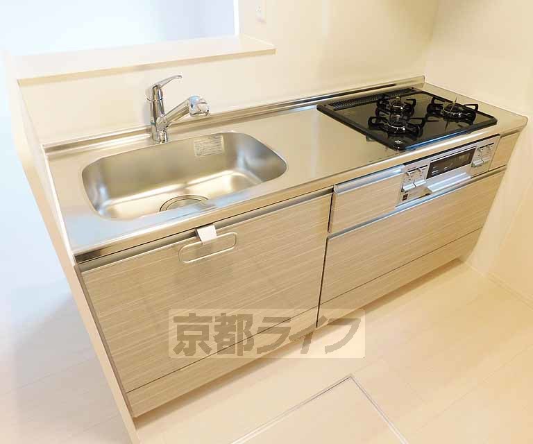キッチン　調理スペース広いですよ
