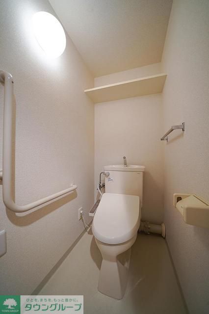 トイレ　※写真は同タイプ住戸です。