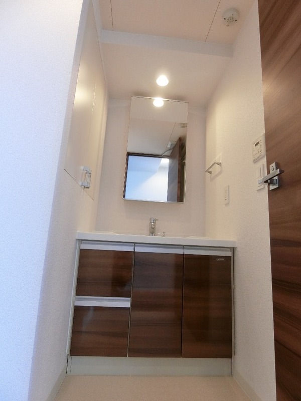 洗面設備　■参考写真