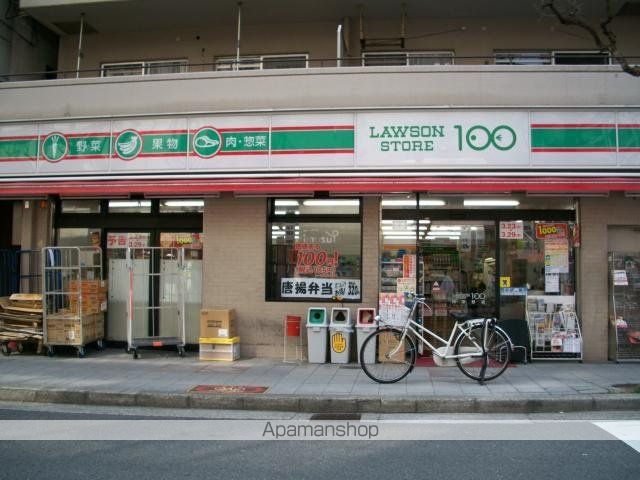 コンビニ　ローソンストア１００（コンビニ）まで117m