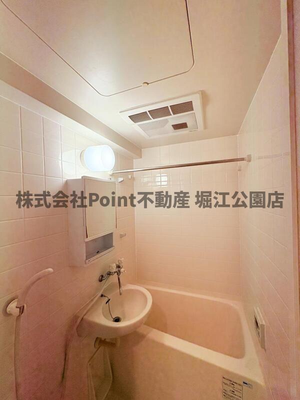 地下鉄谷町線 谷町六丁目駅 徒歩4分 11階建 築26年の風呂写真