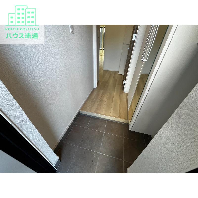居室・リビング　※同タイプ別号室のお写真です