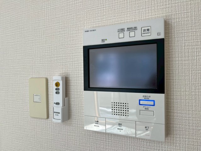セキュリティ　モニタ付きインターホン