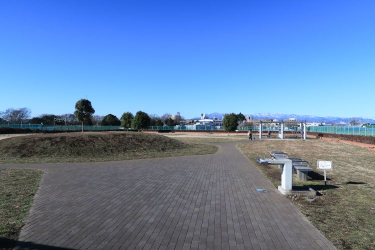 公園　ふれあいの森上草柳広場（公園）まで1417m