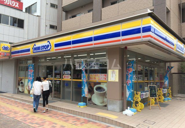 コンビニ　ミニストップ・志村坂上駅前店（コンビニ）まで199m