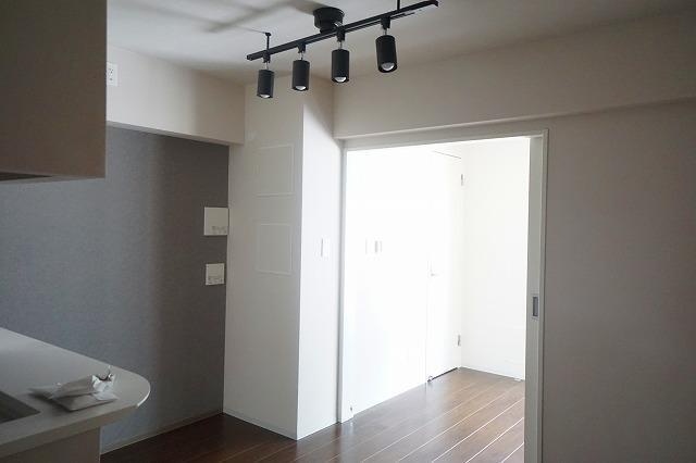 居室・リビング　こちらの居間で趣味の時間をお楽しみください