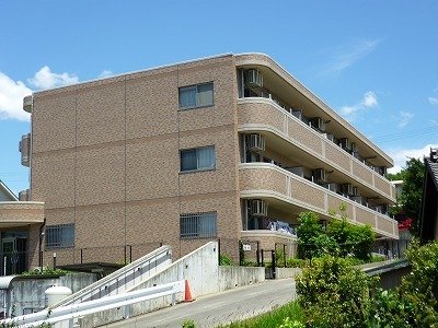 ヒルズ向イ山の外観写真