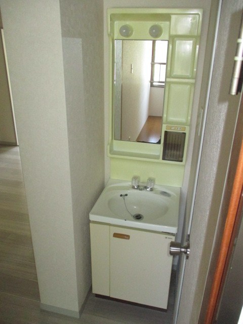 洗面設備　別部屋参照