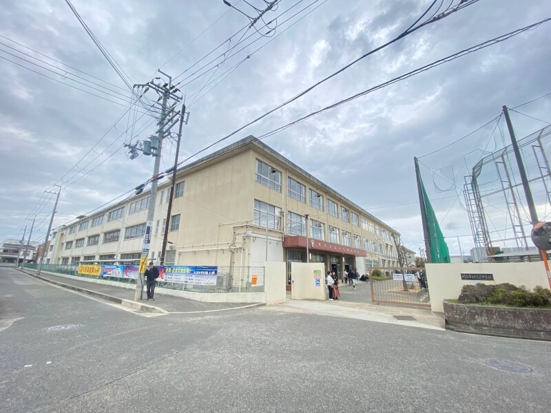 中学校　明石市立大久保中学校（中学校）まで2115m