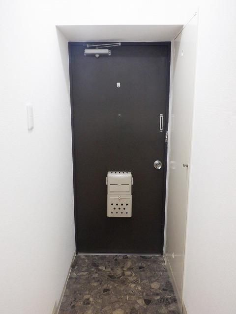 玄関　収納もある玄関です