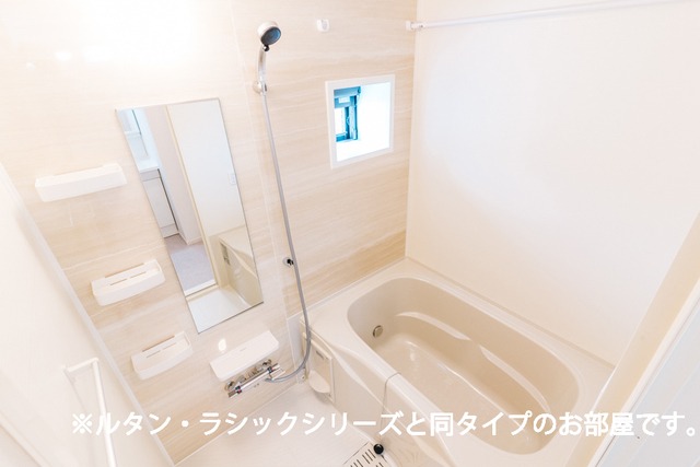 バス・シャワールーム　同型イメージ
