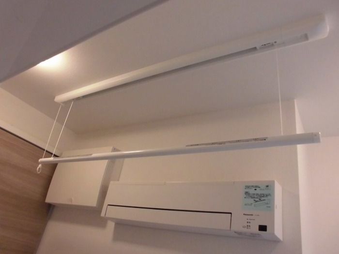 その他設備　部屋干しファン完備で天候を気にせずお洗濯できますおんぷ