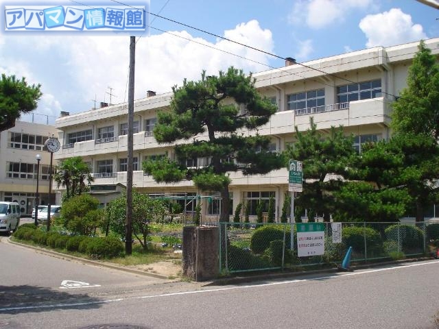 小学校　新潟市立大野小学校（小学校）まで855m